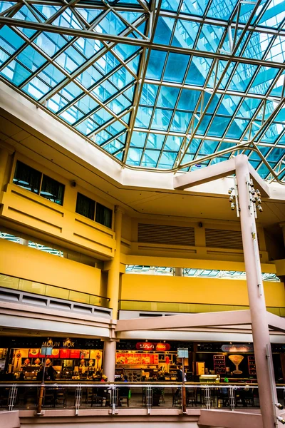 El interior de La Galería en el Puerto Interior de Baltimore, Ma — Foto de Stock