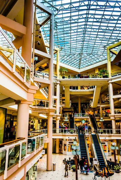 The interior of The Gallery, in the Inner Harbor of Baltimore, M — Stock Photo, Image