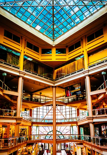 The interior of The Gallery, in the Inner Harbor of Baltimore, M — Stock Photo, Image