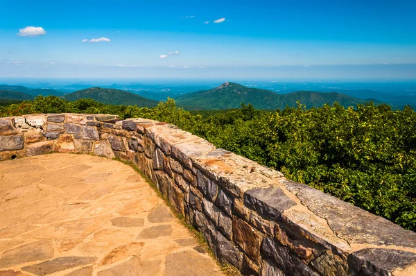 Vista do deck de observação na Montanha Hawksbill, Shenandoah — Fotografia de Stock