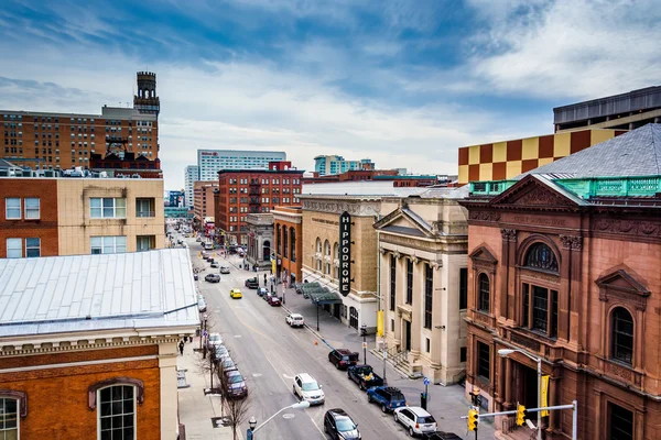 Vue sur la rue Eutaw depuis un parking à Baltimore, Marylan — Photo