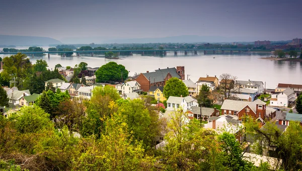 Vista de Wormleysburg y el río Susquehanna desde Negley Park , — Foto de Stock