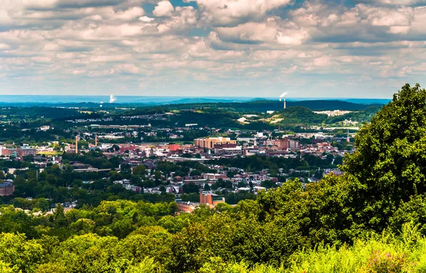 Weergave van york, pennsylvania, van de top van de wereld. — Stockfoto