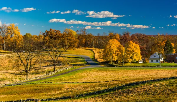 Vista de los campos de batalla y el color de otoño en Gettysburg, Pennsylvani — Foto de Stock