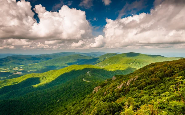 View of the Blue Ridge Mountains from Stony Man Mountain, Shenan — Stock Photo, Image