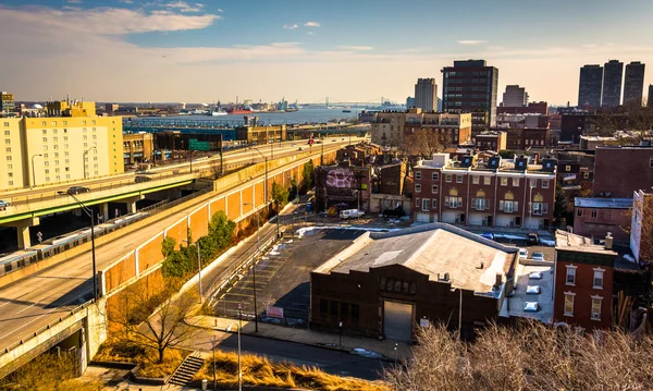 Vista da via expressa de Delaware e da Cidade Velha do Ben Frankl — Fotografia de Stock