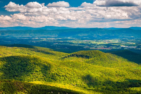 View of the Shenandoah Valley and Appalachian Mountains from the — Stock Photo, Image