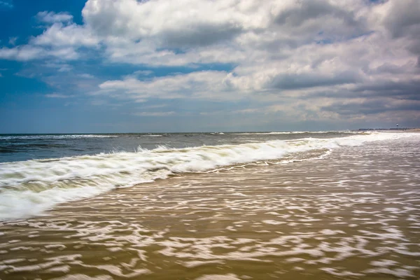 Waves on the Atlantic Ocean, in Ocean City, New Jersey. — Stock Photo, Image