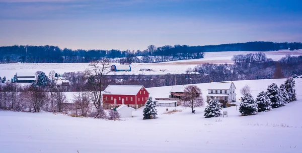 Winter view of a farm in rural York County, Pennsylvania. — Stock Photo, Image