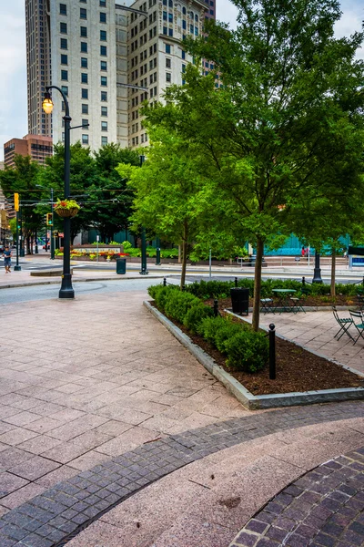 Woodruff park i budynki w centrum miasta atlanta, georgia. — Zdjęcie stockowe