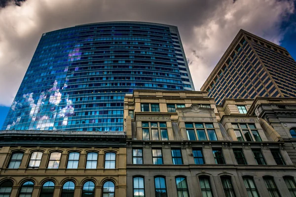 Prédios ao longo da Franklin Street em Boston, Massachusetts . — Fotografia de Stock