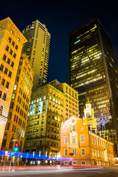 Buildings at the intersection of State Street and Congress Stree — Stock Photo, Image