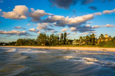 Naples, Florida Balık tutma iskelesinden Beach görünümü. 
