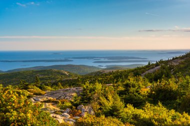 Caddilac dağın Acadia Milli Parkı'nda, Mai görünümünden akşam