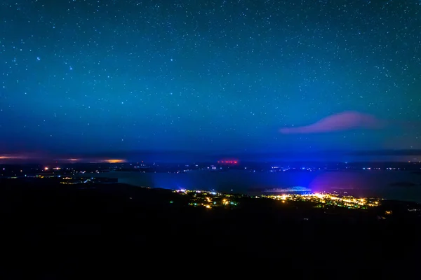 Syn på Bar Harbor på natten från Caddilac berg, Acadia Natio — Stockfoto