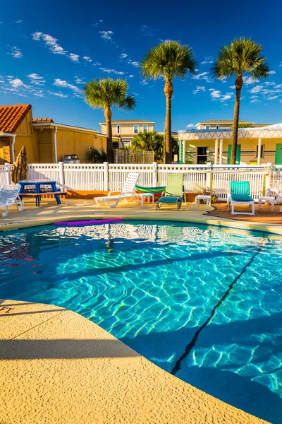 ビラーノ ビーチ、フロリダのホテルのプール. — ストック写真