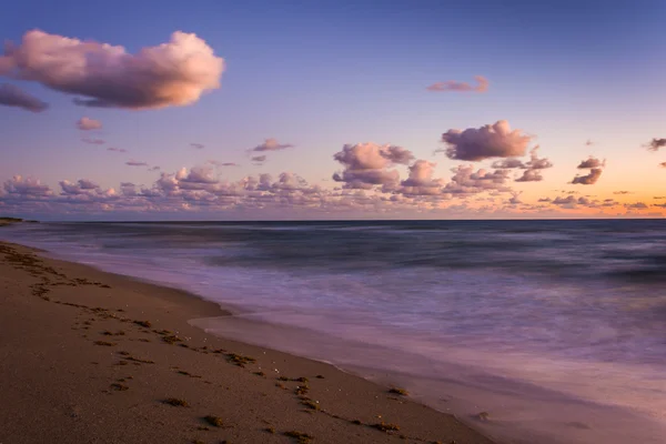 Larga exposición del Océano Atlántico al amanecer, en Coral Cove Pa —  Fotos de Stock