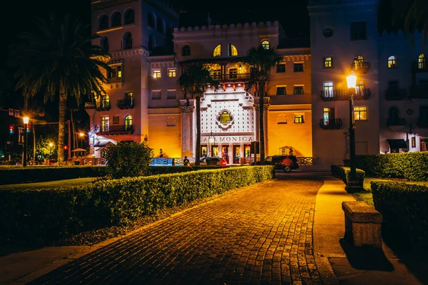 Het Casa Monica Hotel nachts in St. Augustine, Florida. — Stockfoto