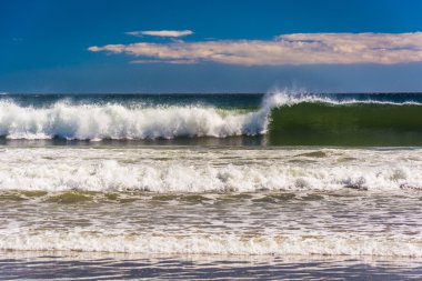 Dalgalar Old Orchard Beach, Maine, Atlantik Okyanusu.