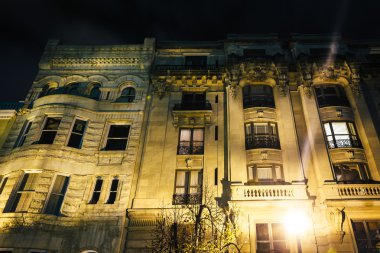 Mount Vernon, Baltimore, Maryland gece eski bina.