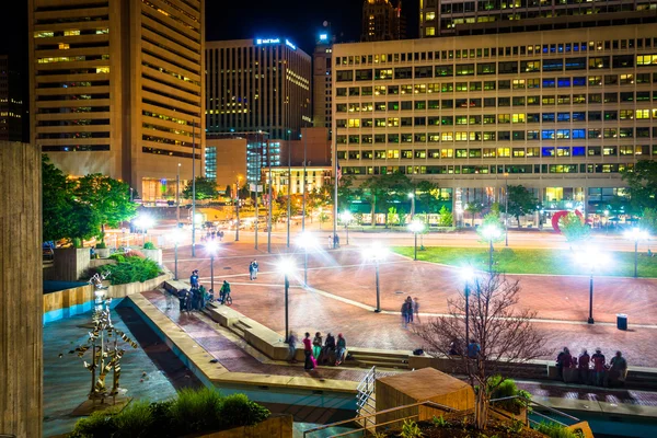 Mckeldin Meydanı gece şehir Baltimore, Maryland. — Stok fotoğraf