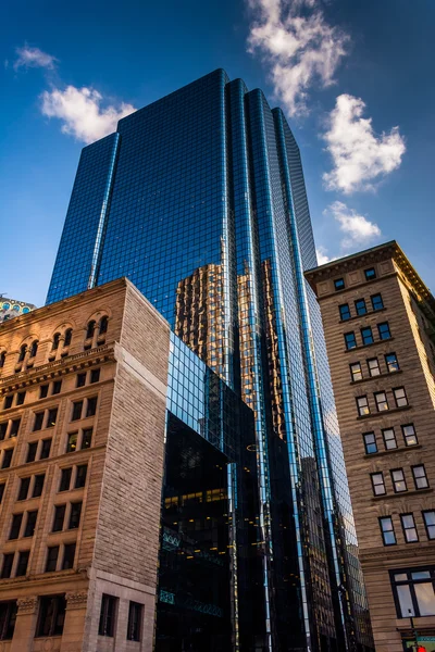 Lange, moderne wolkenkrabber in Boston, Massachusetts. — Stockfoto