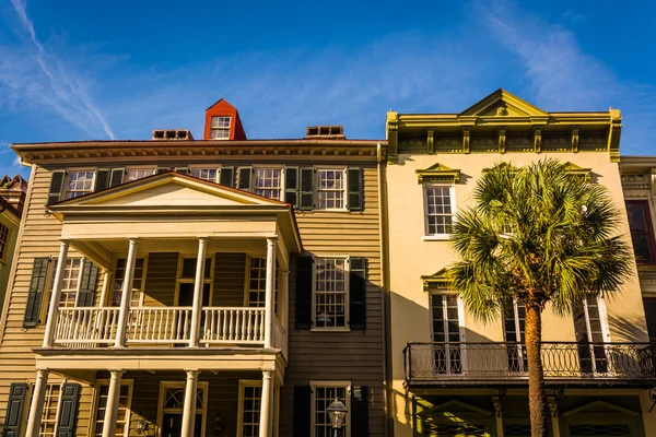 Historiska byggnader i centrala Charleston, South Carolina. — Stockfoto