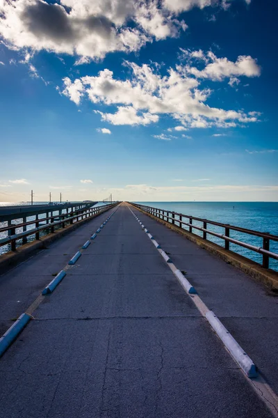 A régi hét mérföldes hidat, a tengerentúli Highway, Marathon, Flor — Stock Fotó