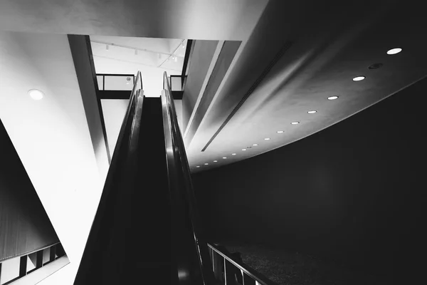 Rolltreppe im Hirschhornmuseum, Washington, DC. — Stockfoto