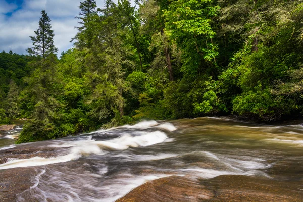 Cascadas de Triple Falls, en el Bosque Estatal de Dupont, Carolina del Norte — Foto de Stock