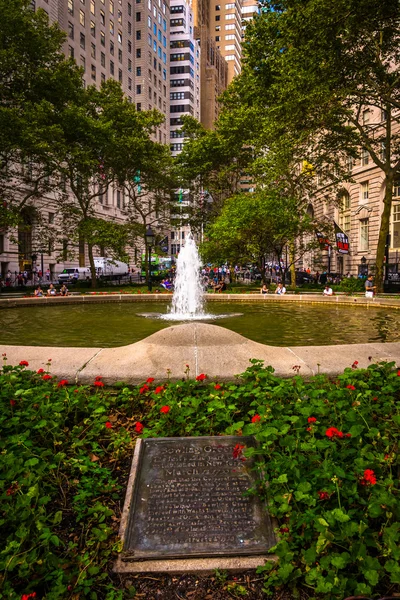 Fiori e fontane a Bowling Green, Lower Manhattan, New — Foto Stock