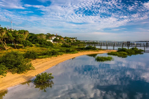 Morgenreflexionen am Salzlauf, in St. Augustine Beach, Florida — Stockfoto