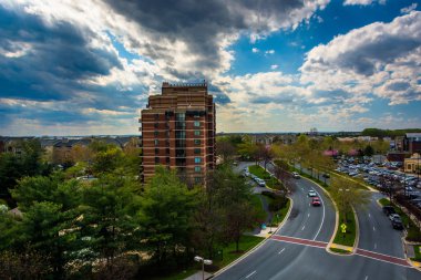 Washingtonian Bulvarı ve Gaithersburg, M binalarda görünümü