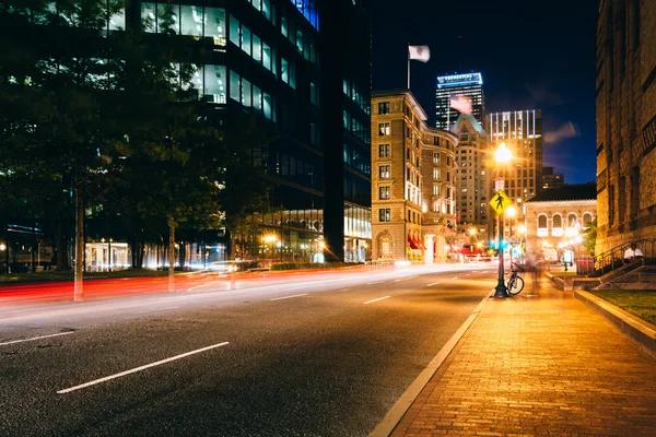 The John Hancock Building and traffic on Saint James Street at n — Stock Photo, Image