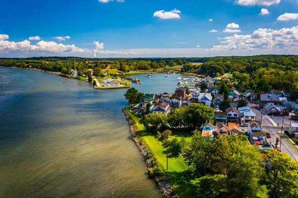 Uitzicht op Chesapeake stad vanaf de Chesapeake City brug, Marylan — Stockfoto