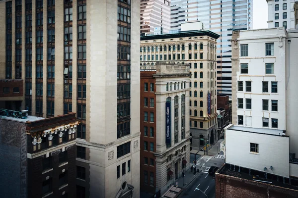 View of buildings on Calvert Street from a parking garage in Bal — Stock Photo, Image