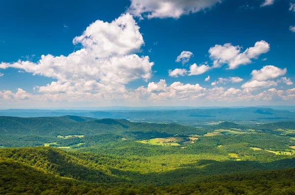 Vista das Montanhas Blue Ridge e Shenandoah Valley de Sout — Fotografia de Stock