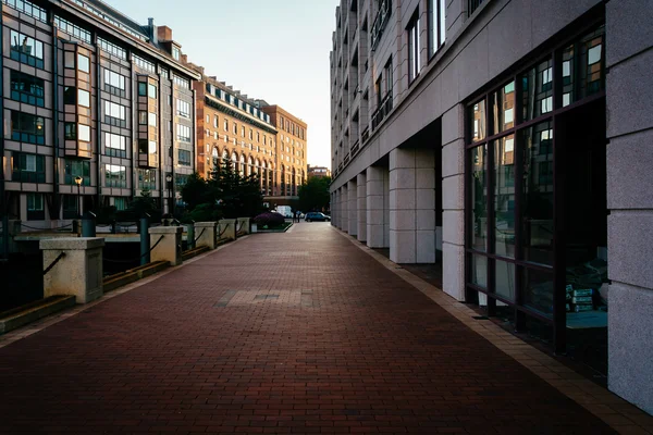 Pasarela en Battery Wharf, en Boston, Massachusetts . — Foto de Stock