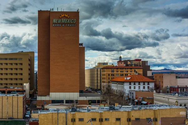 Vue sur les bâtiments au centre-ville de Albuquerque, Nouveau-Mexique . — Photo