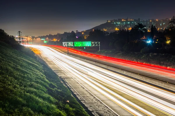 Long exposure of California Route 125 at night, in La Mesa, Cali — Stock Photo, Image