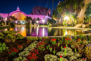 Ve gece, Lily Pond Balboa Park, S botanik İnşaat