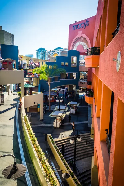 17 lutego - San Diego: Westfield Horton Plaza na luty — Zdjęcie stockowe