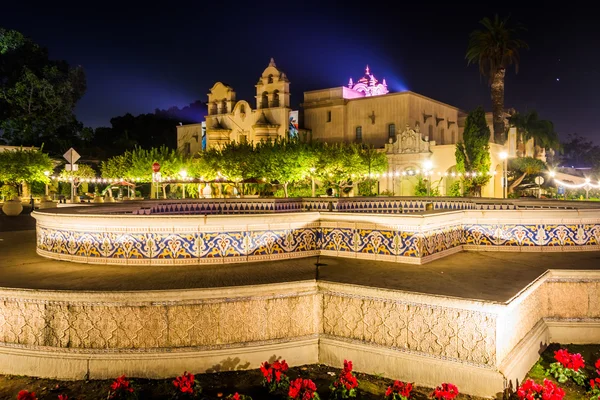 Mingei mezinárodní muzeum v noci, v Balboa Park, San Di — Stock fotografie