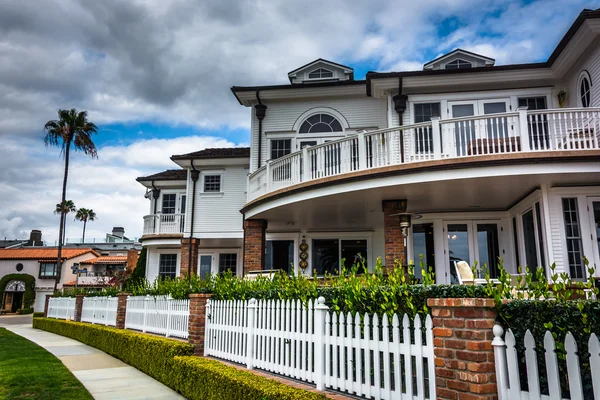 Vackra hus i Corona del Mar, California. — Stockfoto