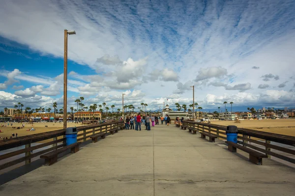 The Newport Pier, em Newport Beach, Califórnia . — Fotografia de Stock