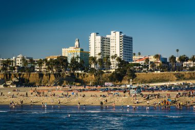 Görünümü beach, Santa Monica, California ve Binalar.