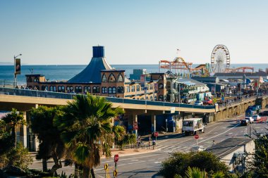 Santa Monica Pier, Palisades Park Santa Moni içinde görünümünü