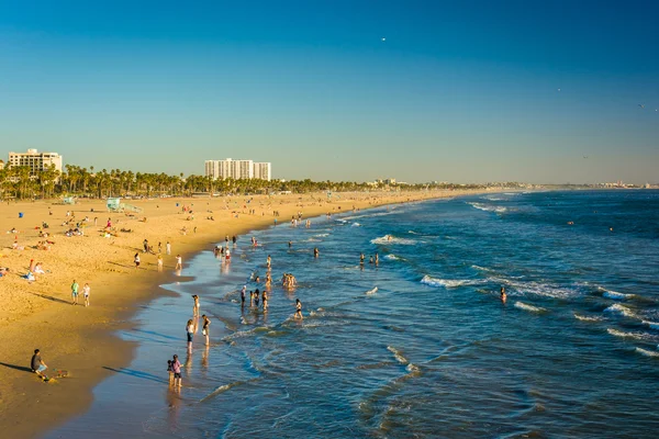 Uitzicht op het strand in Santa Monica, Californië. — Stockfoto