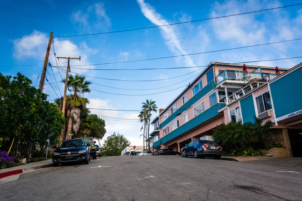 Prudký kopec na Saint Ann Drive, Laguna Beach, Kalifornie. — Stock fotografie