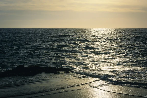 라 구나 테이블 바위 해변에서 본 태평양 파도 — 스톡 사진